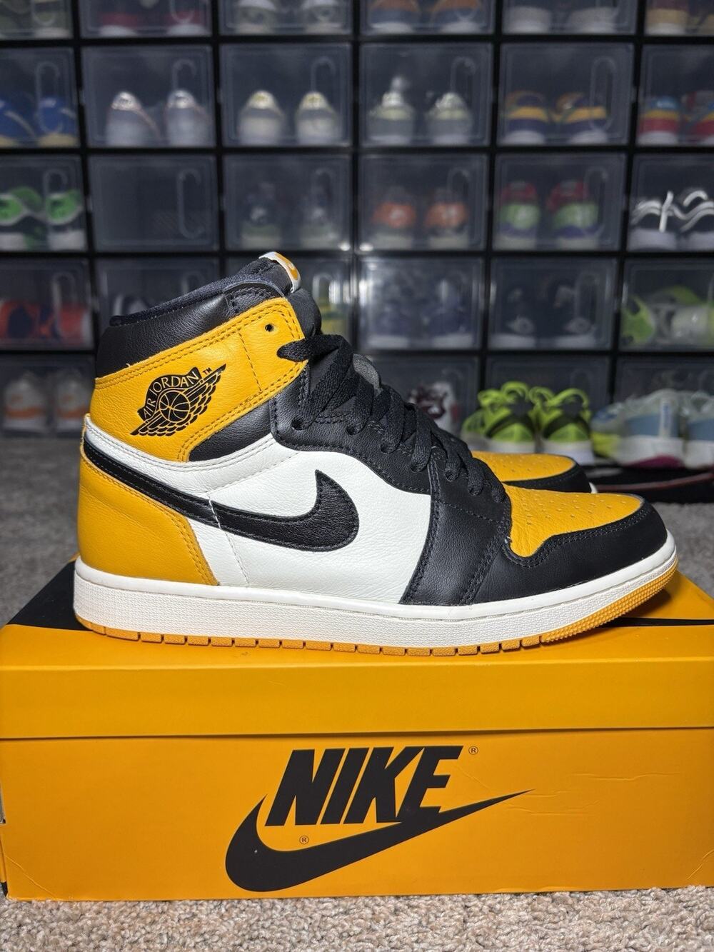 Nike Air Jordan 1 Retro High OG Taxi Yellow Toes Black 555088-711 Men’s Size 10